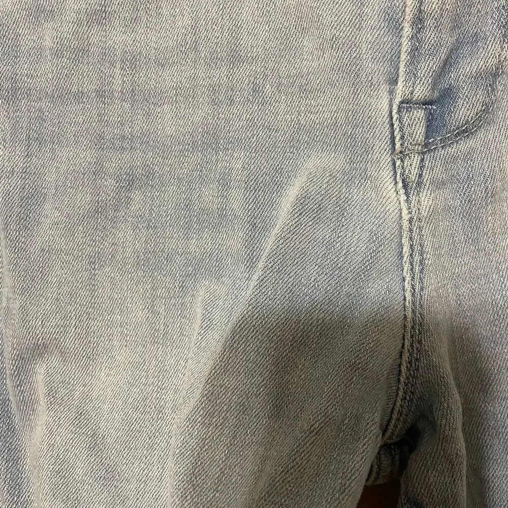 Frame Ali High Rise Cigarette Light‎ Wash Jeans
